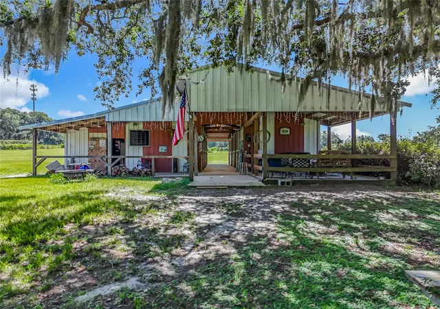 Photo 3 of Manufactured home for sale at 41204 Emeralda Is Rd, Leesburg, FL 34788 | MLS# O6288414 | Listing updated on 2026-10-06