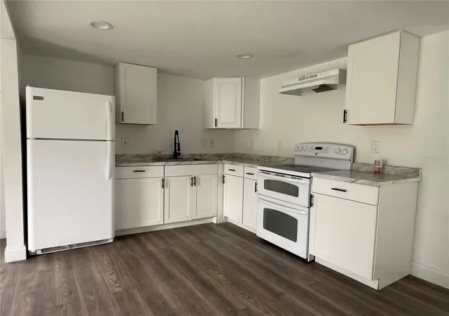 2nd image of 3931 Avenue R Nw, Winter Haven, FL 33881 | MLS# O6288718