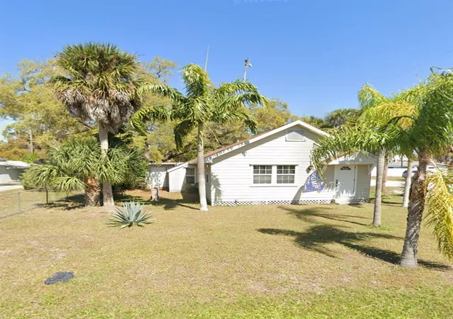 Single family home for sale at 744 Myrtle Ave, VENICE, FL 34285 | MLS# O6288757