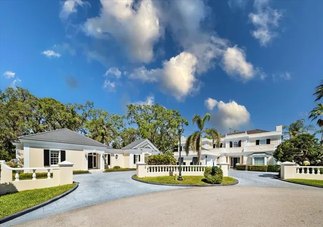 3rd image of 236 Saint James Park, Osprey, FL 34229 | MLS# A4644125