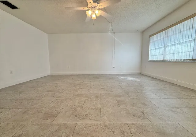 Photo 4 of Condo for sale at 11817 Bayonet Ln, New Port Richey, FL 34654 | MLS# W7873377 | Listing updated on 2026-10-14
