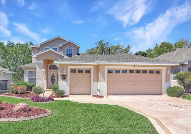 Photo 1 of Single family home for sale at 20751 Queen Alexandra Dr, Leesburg, FL 34748 | MLS# G5094138 | Listing updated on 2026-10-03