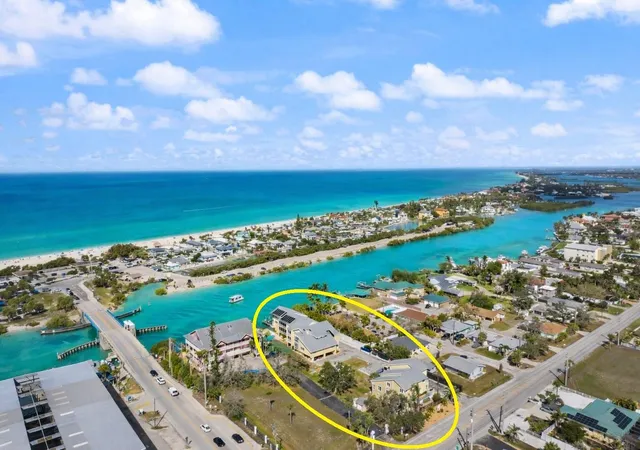 1st image of 109 Bayshore Rd #10, Nokomis, FL 34275 | MLS# N6137805