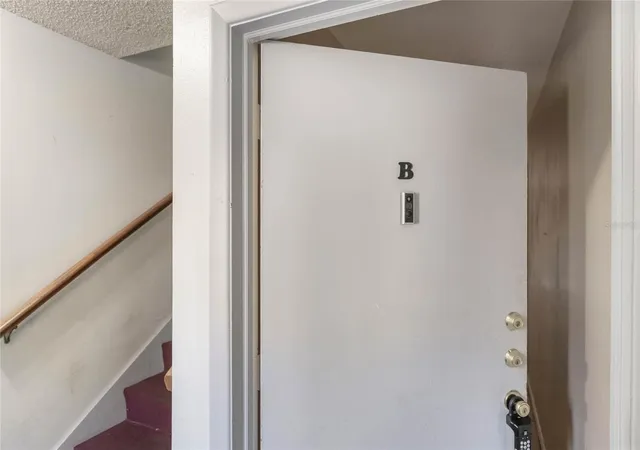 Photo 3 of Condo for sale at 3071 George Mason Ave #5, Winter Park, FL 32792 | MLS# O6289736 | Listing updated on 2026-09-19