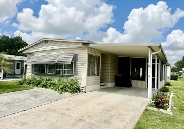 Photo 3 of Manufactured home for sale at 114 Jana Cir, Auburndale, FL 33823 | MLS# P4934136 | Listing updated on 2026-09-28