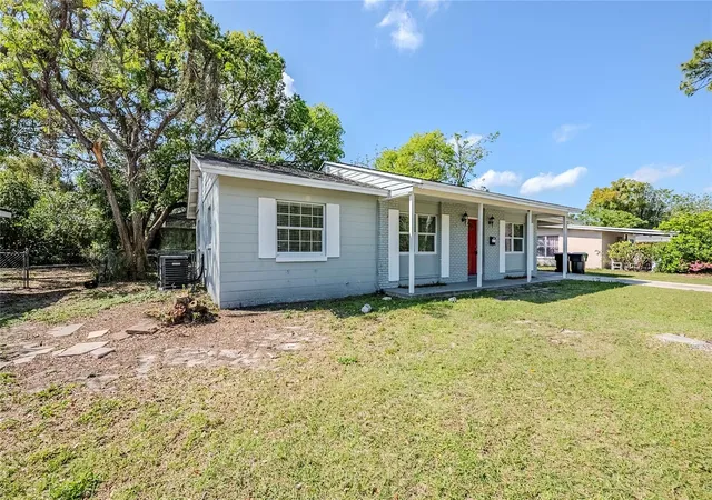 Photo 3 of Sale Pending at 5210 Grandview Dr, Orlando, FL 32808 | MLS# O6290359 | Listing updated on 2026-09-14
