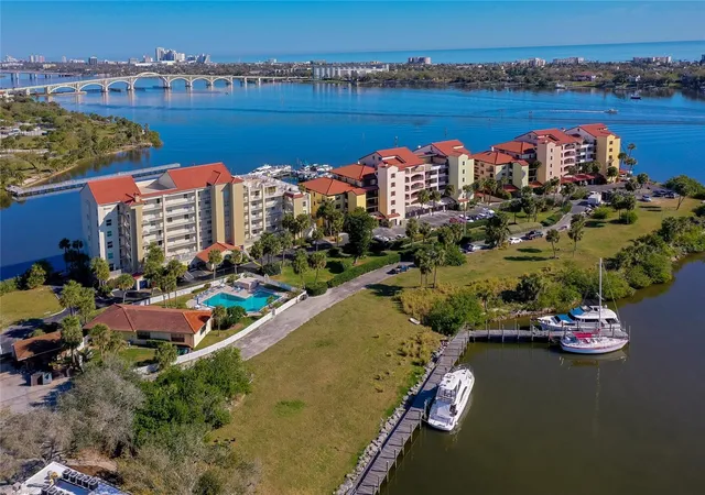 4th image of 732 Marina Point Dr #7320, Daytona Beach, FL 32114 | MLS# V4941531