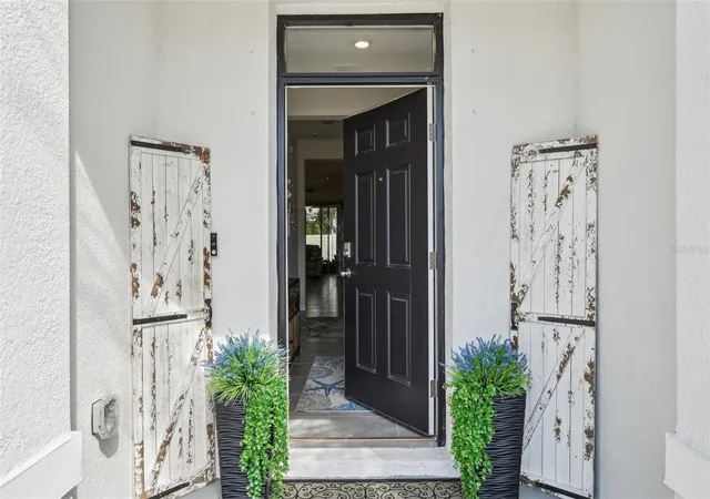 4th image of 16646 Maude Dr, Wimauma, FL 33598 | MLS# TB8362884