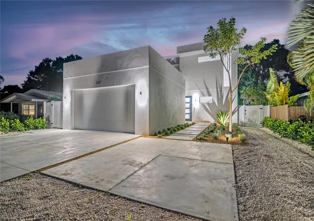 1st image of 2327 Hillview St, Sarasota, FL 34239 | MLS# A4644963