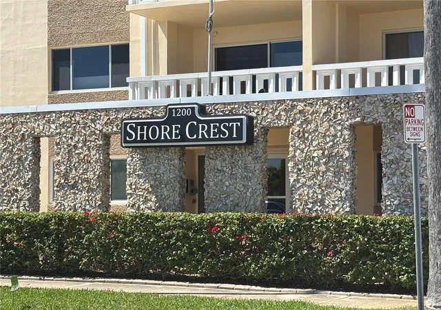 2nd image of 1200 N Shore Dr Ne #212, Saint Petersburg, FL 33701 | MLS# TB8363038