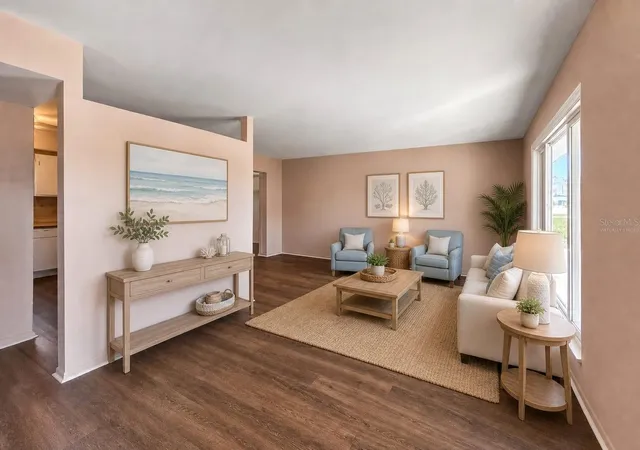 2nd image of 1515 Arrowhead Dr, Sun City Center, FL 33573 | MLS# TB8363095
