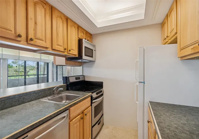Listing Photo 5 - Condo for sale in building located at 36750 Us 19 N, Palm Harbor, FL 34684 - Unit #22207