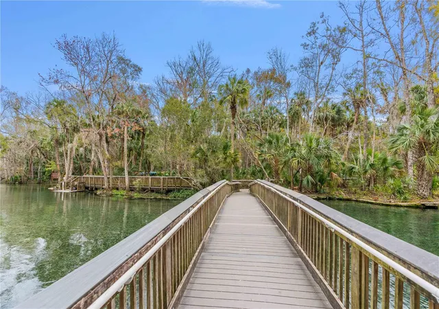 Photo 2 of Single family home for sale at 26 E Kelly Park Rd, Apopka, FL 32712 | MLS# V4941593 | Listing updated on 2026-08-11