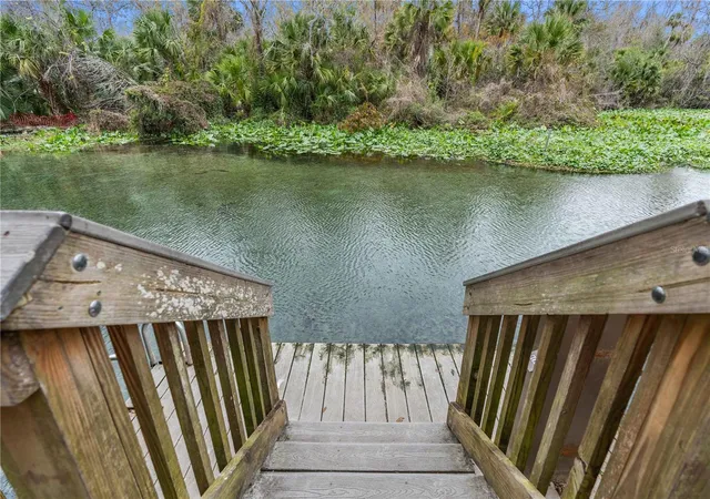 Photo 3 of Single family home for sale at 26 E Kelly Park Rd, Apopka, FL 32712 | MLS# V4941593 | Listing updated on 2026-08-11
