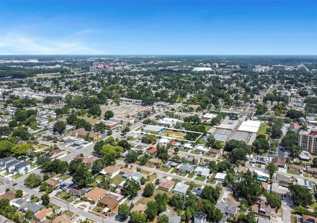 Homes for sale in Tampa, FL | 2711 N Macdill Ave, Tampa, FL 33607 | MLS# TB8363575