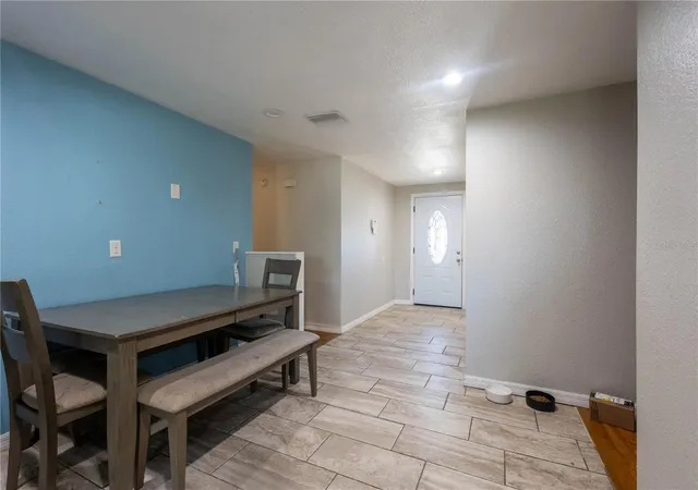 4th image of 724 Tradewinds Dr, Brandon, FL 33511 | MLS# TB8364133
