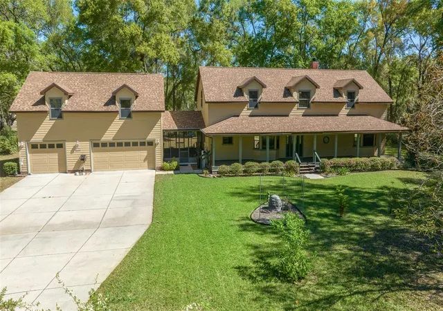 Photo 1 of Single family home for sale at 39636 Carolina Ave, Lady Lake, FL 32159 | MLS# G5094570 | Listing updated on 2026-10-02
