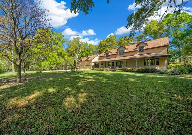 Photo 2 of Single family home for sale at 39636 Carolina Ave, Lady Lake, FL 32159 | MLS# G5094570 | Listing updated on 2026-10-02