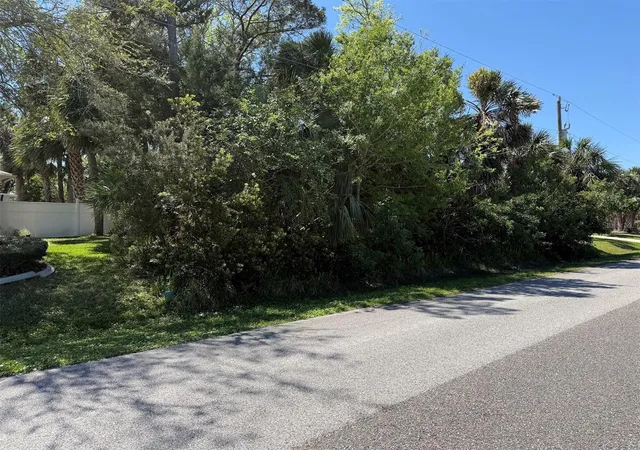 Photo 3 of Land for sale at 25 Cherokee Ct W, Palm Coast, FL 32137 | MLS# FC308261 | Listing updated on 2026-02-17
