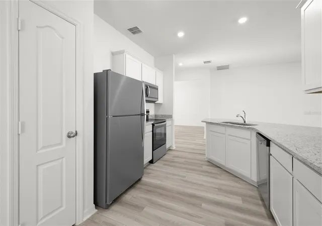 4th image of 13279 Tula Loop, Astatula, FL 34705 | MLS# TB8364464