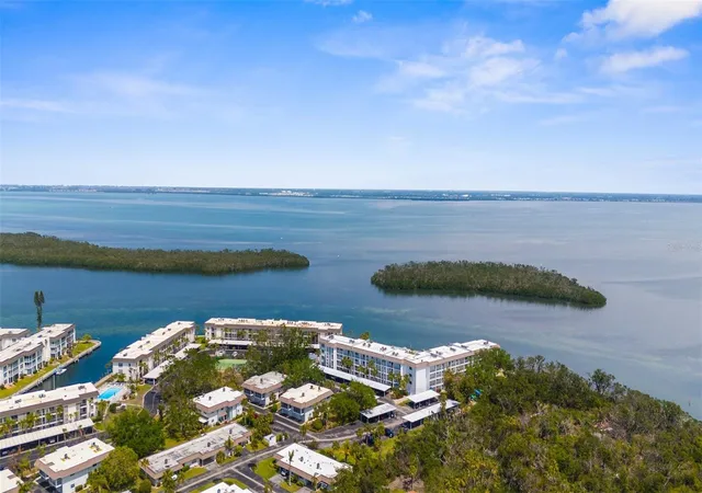 Homes for sale in Longboat Key, FL | 600 Sutton Pl #101B, Longboat Key, FL 34228 | MLS# C7507243