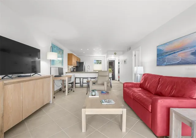 Homes for sale in Longboat Key, FL | 600 Sutton Pl #101B, Longboat Key, FL 34228 | MLS# C7507243