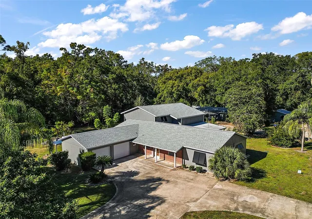 Photo 1 of Mansion for sale at 1661 Votaw Rd, Apopka, FL 32703 | MLS# O6292184 | Listing updated on 2026-06-17