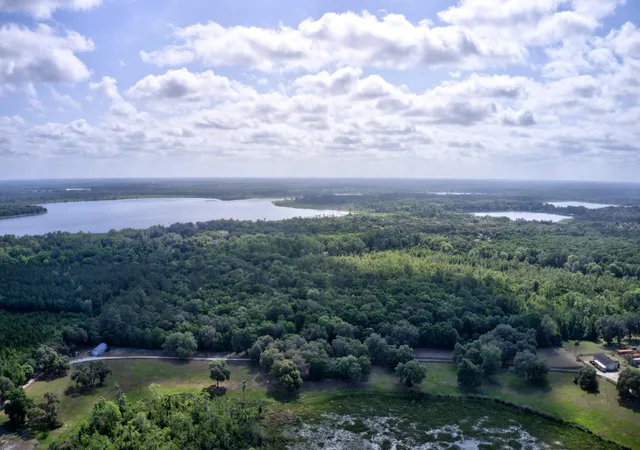 1st image of 8903 Se 225th Dr, Hawthorne, FL 32640 | MLS# GC529258