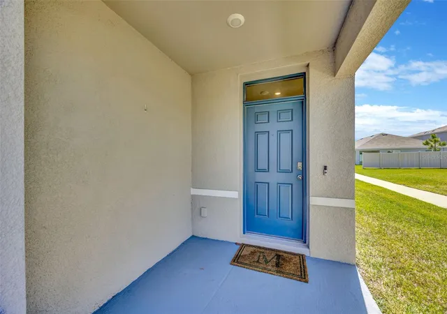 3rd image of 5758 Hollingworth Trl, Wesley Chapel, FL 33545 | MLS# TB8365066