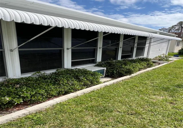 Photo 3 of Manufactured home for sale at 709 Sugar Palm St, Largo, FL 33778 | MLS# TB8365261 | Listing updated on 2026-09-19