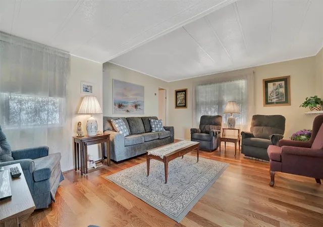 5th image of 128 E Saint Johns Way, Apollo Beach, FL 33572 | MLS# TB8365312