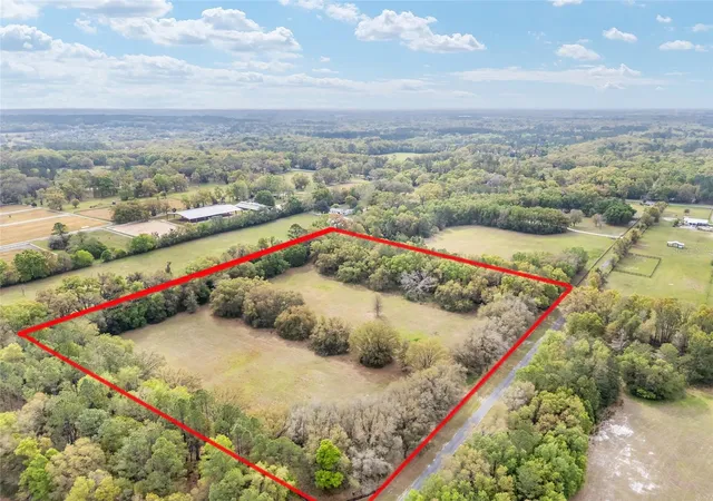 3rd image of 3595 Nw 156Th Dr, Newberry, FL 32669 | MLS# GC529300