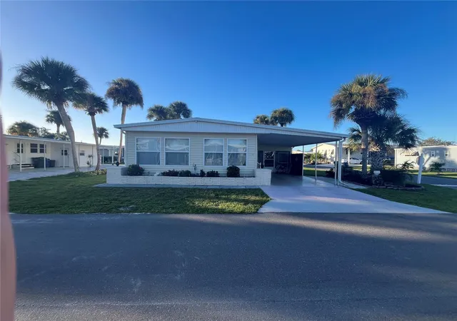 Photo 2 of Manufactured home for sale at 530 Via Veneto, Venice, FL 34285 | MLS# N6137980 | Listing updated on 2026-10-21