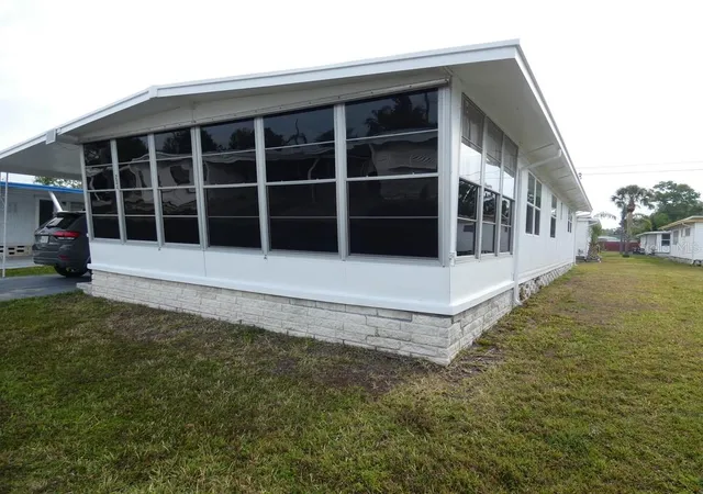 Photo 3 of Manufactured home for sale at 2900 Gulf To Bay Blvd #234, Clearwater, FL 33759 | MLS# W7873889 | Listing updated on 2026-09-01