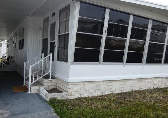 Photo 3 of Manufactured home for sale at 2900 Gulf To Bay Blvd #234, Clearwater, FL 33759 | MLS# W7873889 | Listing updated on 2026-09-01