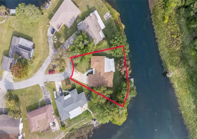 3rd image of 12180 Maple St, Dunnellon, FL 34432 | MLS# OM698019