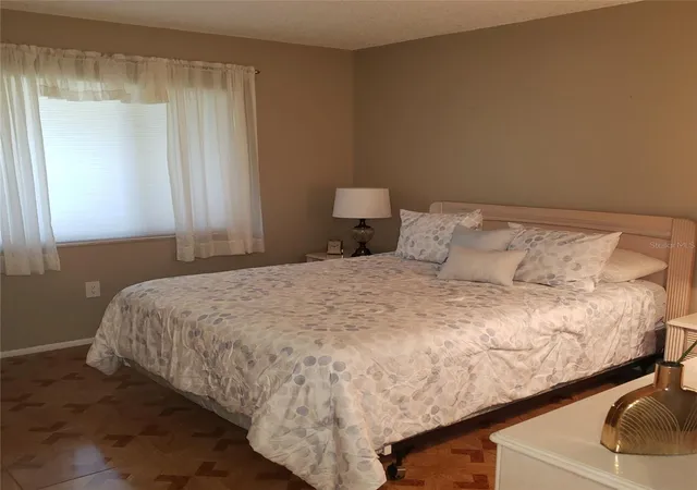 2nd image of 113 Nina Wy, OLDSMAR, FL 34677