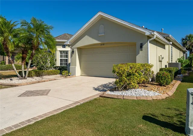 5th image of 1038 Emerald Dunes Dr, Sun City Center, FL 33573 | MLS# TB8367199