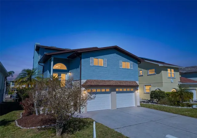 Photo 2 of Single family home for sale at 6241 Bayside Dr, New Port Richey, FL 34652 | MLS# TB8368289 | Listing updated on 2026-09-22