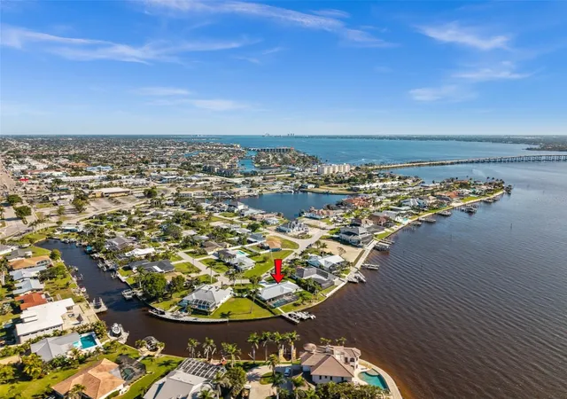 3rd image of 1600 Edith Esplanade, Cape Coral, FL 33904 | MLS# C7507816