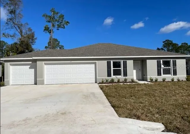 Homes for sale in Palm Coast, FL | 25 Round Thorn Dr, Palm Coast, FL 32164 | MLS# C7507878