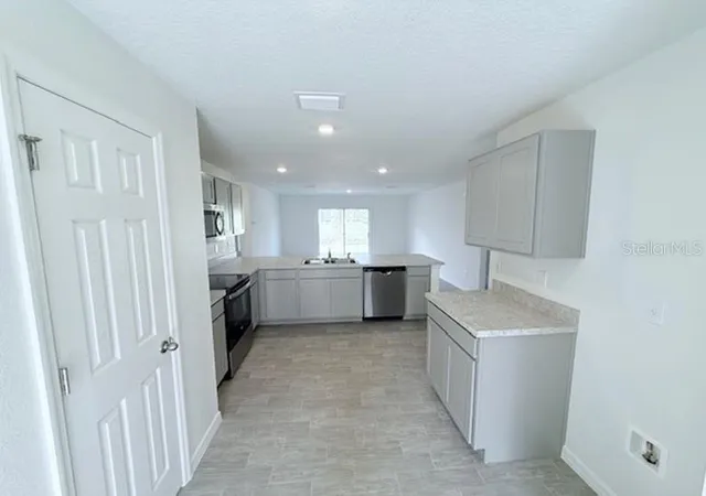 Homes for sale in Palm Coast, FL | 25 Round Thorn Dr, Palm Coast, FL 32164 | MLS# C7507878