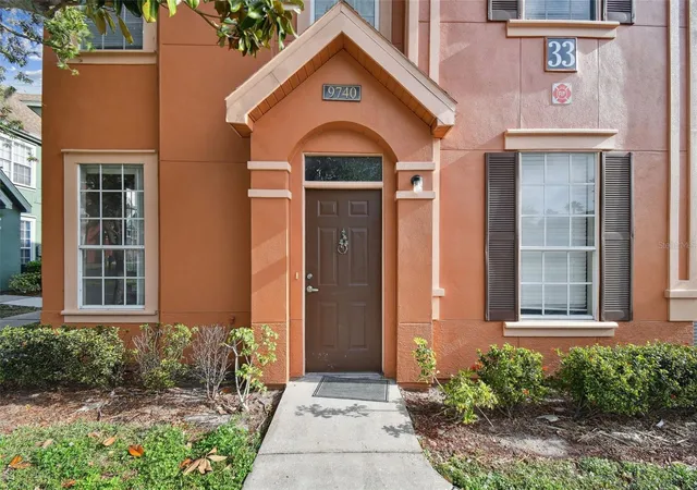 Listing Photo 4 - Condo for sale in building located at 9740 Lake Chase Island Wy, TAMPA, FL 33626 - Unit #9740