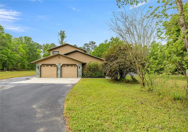 2nd image of 20190 Sw 54th St, Dunnellon, FL 34431 | MLS# OM698578