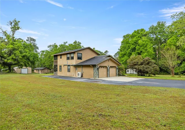 1st image of 20190 Sw 54th St, Dunnellon, FL 34431 | MLS# OM698578