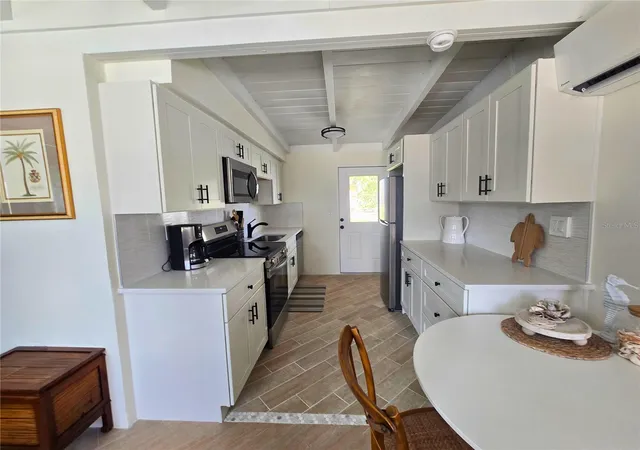 3rd image of 1270 Gulf Blvd #A&B, Englewood, FL 34223 | MLS# D6141753