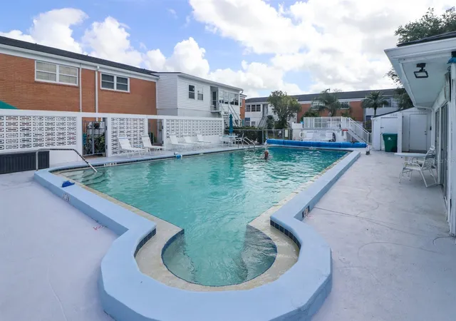 Homes for sale in Port Charlotte, FL | 4158 Tamiami Trail, Port Charlotte, FL 33952 | Houzeo