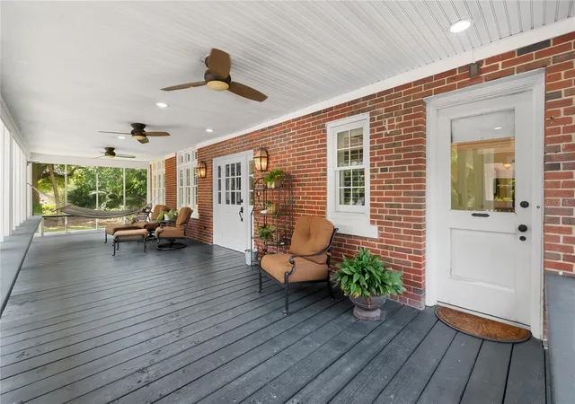 Photo 1 of Mansion for sale at 1760 Old Bartow Eagle Lake Rd, Bartow, FL 33830 | MLS# L4951970 | Listing updated on 2026-10-01