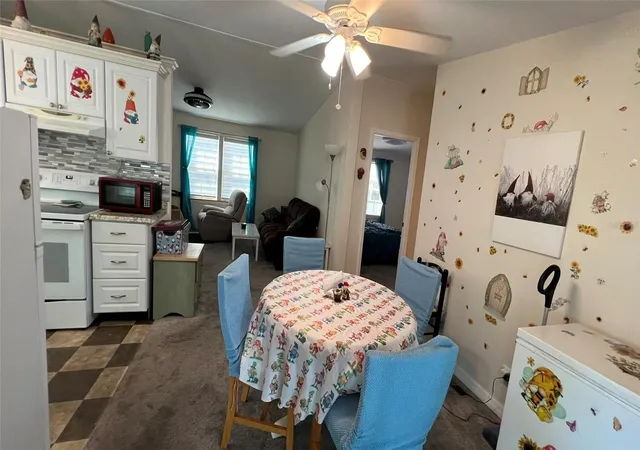 3rd image of 3829 Chah Dr, Zephyrhills, FL 33541 | MLS# TB8370746