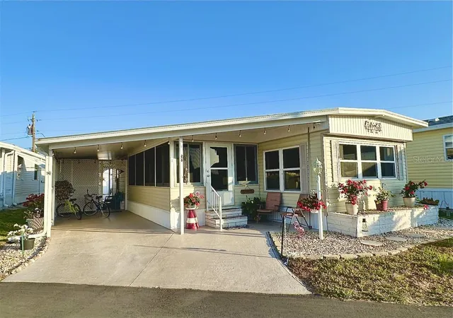 1st image of 2094 Detroiter St, Sarasota, FL 34231 | MLS# A4647704